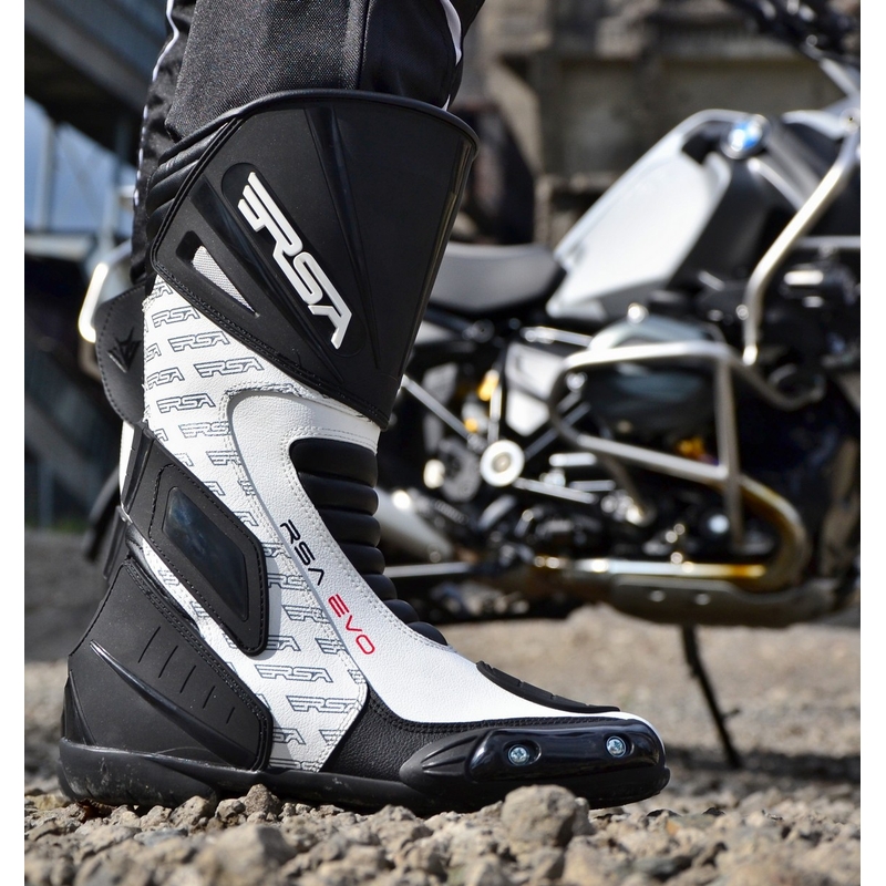 RSA Evo schwarz und weiß Motorradstiefel Ausverkauf