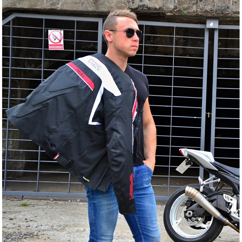 RSA Iron schwarz und rot Motorradjacke Ausverkauf
