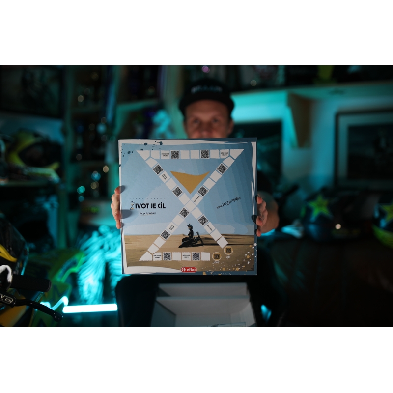 Cinema Box mit dem Film von Libor Podmol - Das Leben ist ein Ziel