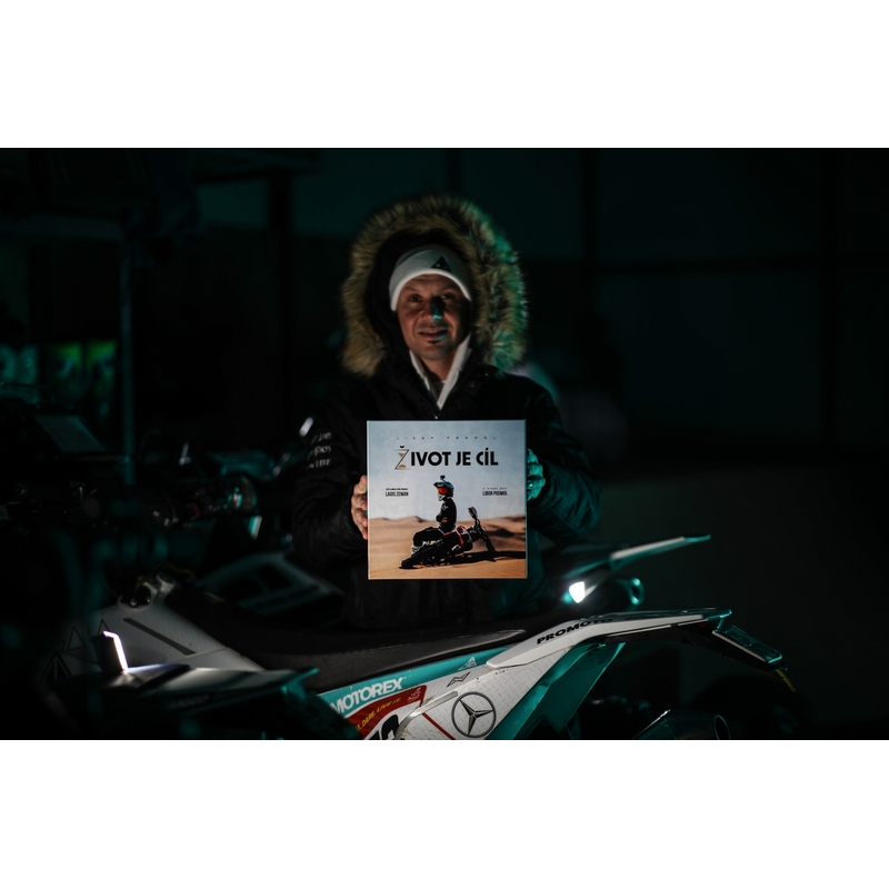 Cinema Box mit dem Film von Libor Podmol - Das Leben ist ein Ziel