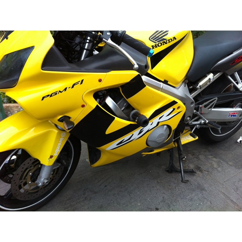 Honda CBR 600F (99-07) OHNE CAPOTAGE ADJUSTMENT Gatling