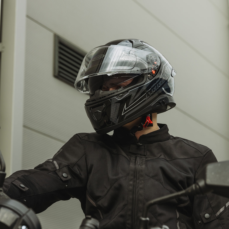 Ozone Arrow Schwarz-Grau Integral Motorradhelm