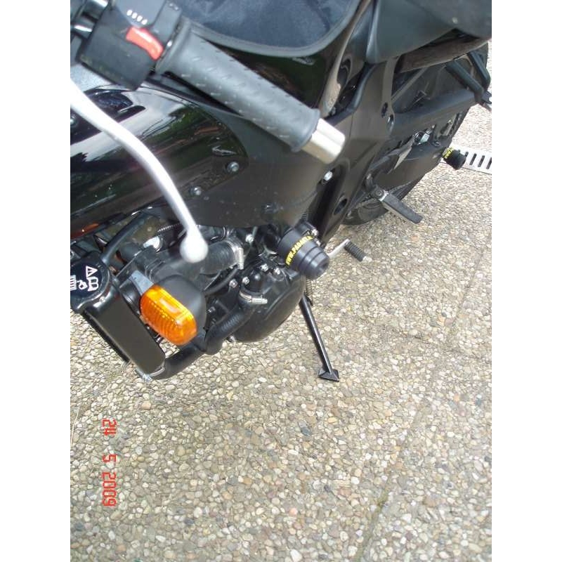 Triumph SPEED FOUR 600 Pfeil