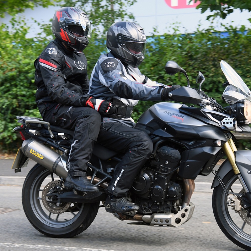 Oxford Motorrad-Beifahrer-Lordosenhalterung