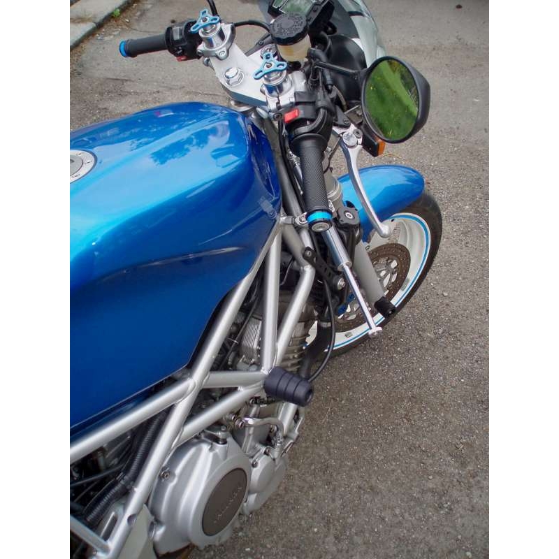 Yamaha TRX 850 Pfeil