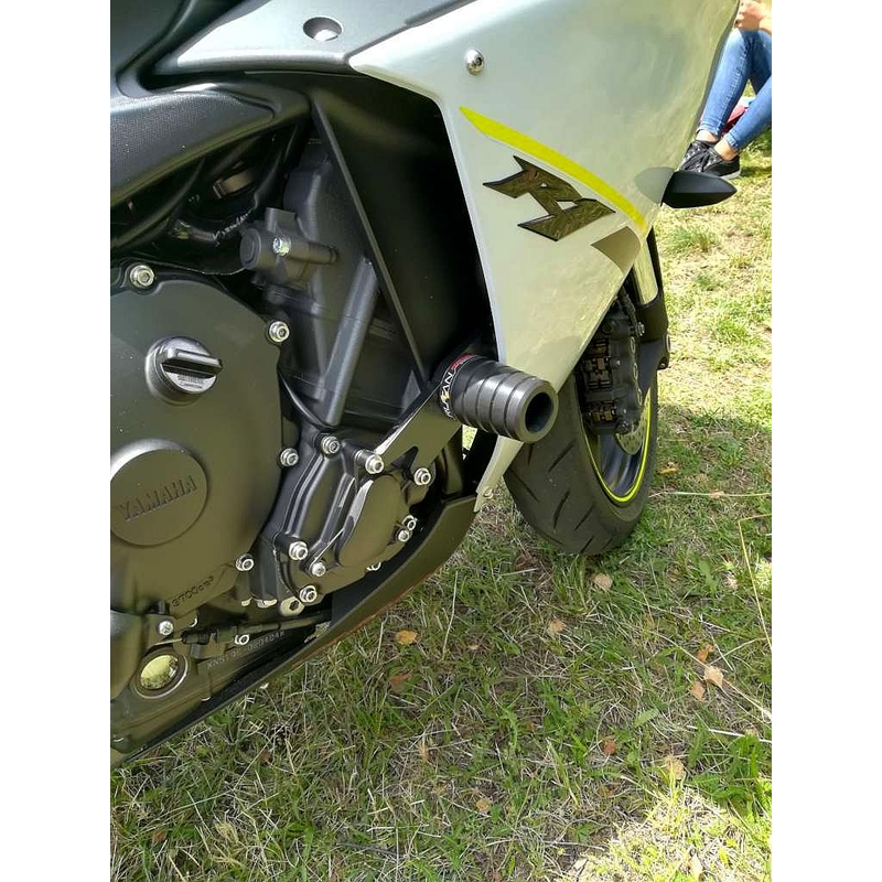Yamaha YZF-R1 (09-14) Pfeil