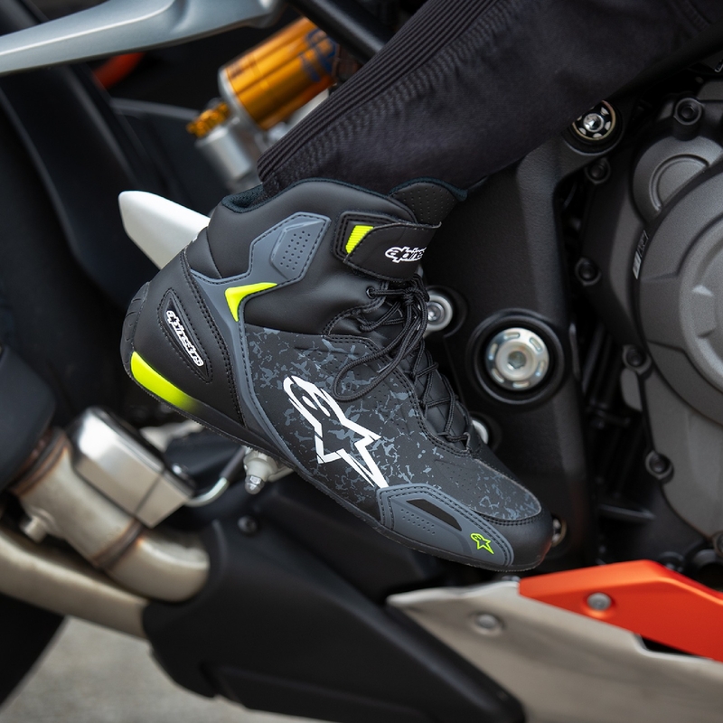 Alpinestars Faster-3 Motorradstiefel schwarz-fluo gelb