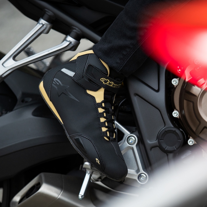 Alpinestars Stella Sektor Damen-Motorradstiefel Schwarz-Champagner