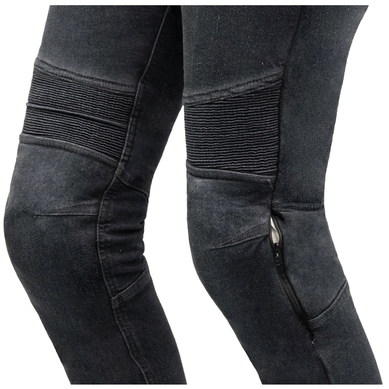 Kurze Damenjeans „Street Racer Spike II“ in Schwarz