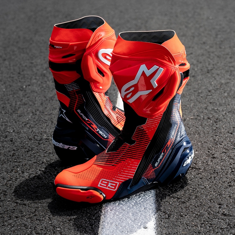 Motorradstiefel Alpinestars Supertech R Vented Limited Edition MM93 Marc Marquez Fluo Rot-Blau-Schwarz
