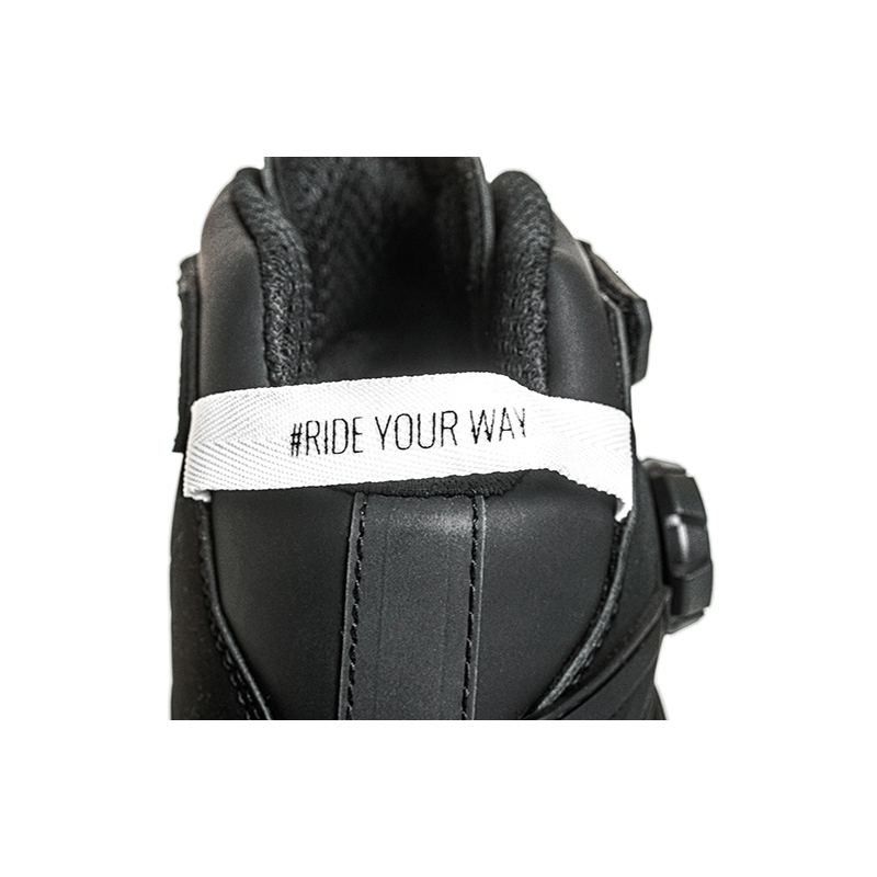 Damen-Motorradstiefel IXON Bull 2 WP schwarz-weiß