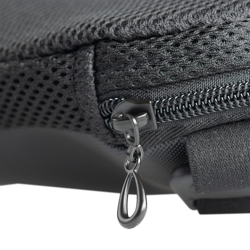 Oxford Air Seat Soziussitz und schwarzes aufblasbares Enduro-Pad über dem Beifahrersitz