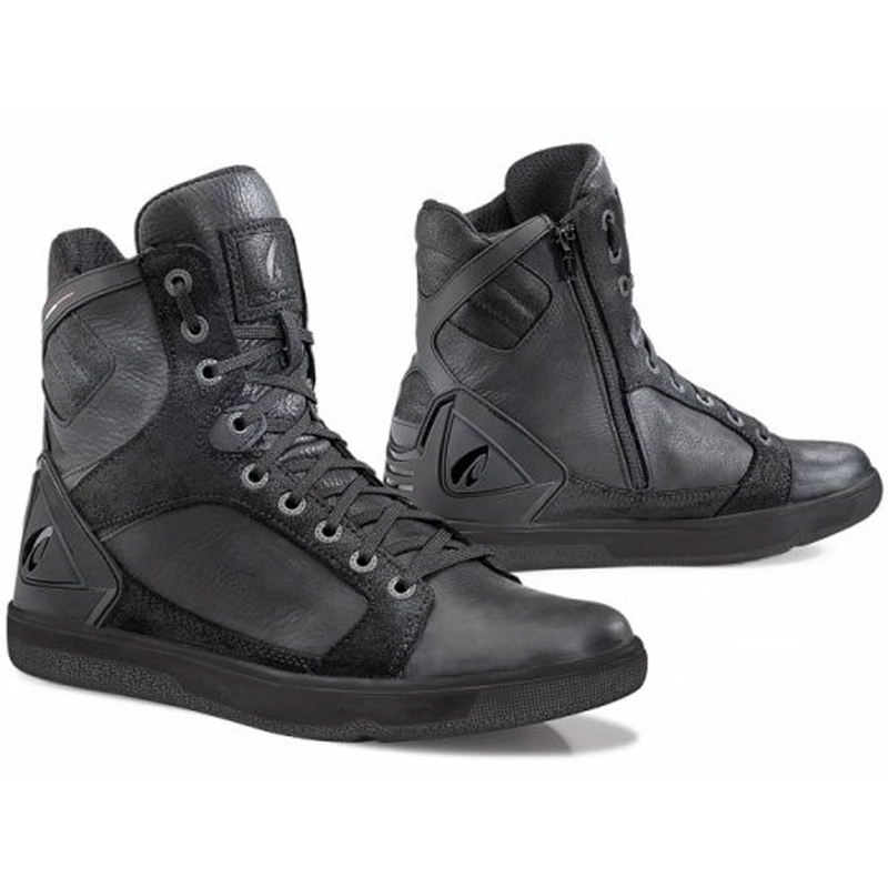 Moto Schuhe Forma Hyper WP schwarz