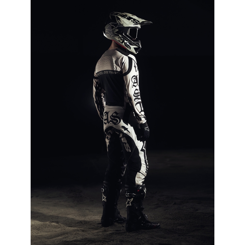 Alpinestars Supertech S-M7 Motocross-Helm in limitierter Auflage, Farbe: Wolf Dust, Sand-Schwarz