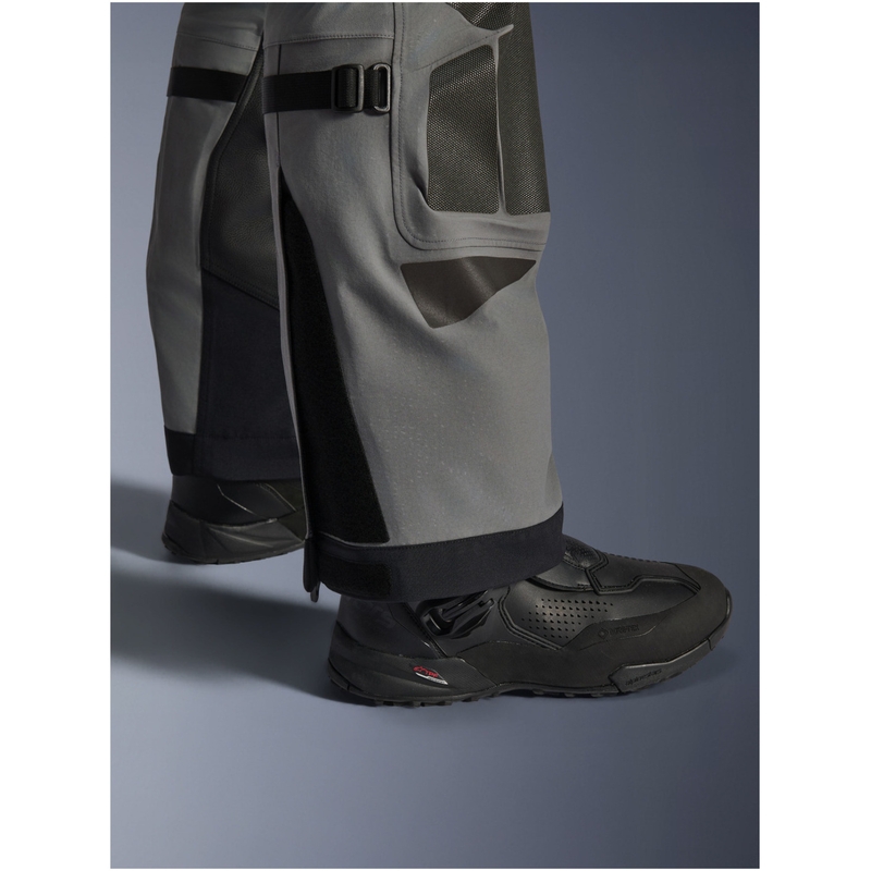 Alpinestars Nazca 3L Gore-Tex PRO Motorradshorts dunkelgrau-schwarz