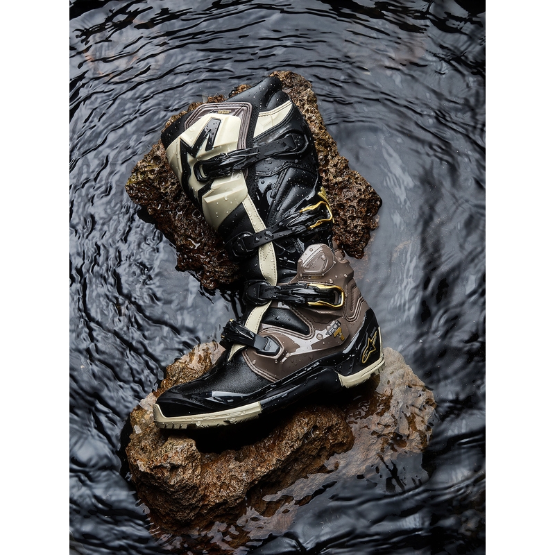 Alpinestars TECH 7 Enduro Drystar Motorradstiefel Schwarz-Dunkelgrau-Gold