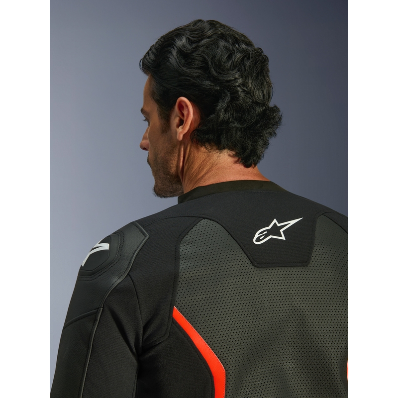 Alpinestars GP Force V2 Airflow Motorradjacke aus Leder, schwarz-fluoreszierend rot-weiß