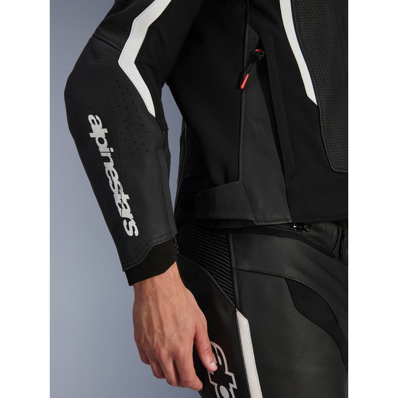 Alpinestars GP Force V2 Airflow Motorradjacke aus Leder, schwarz-weiß