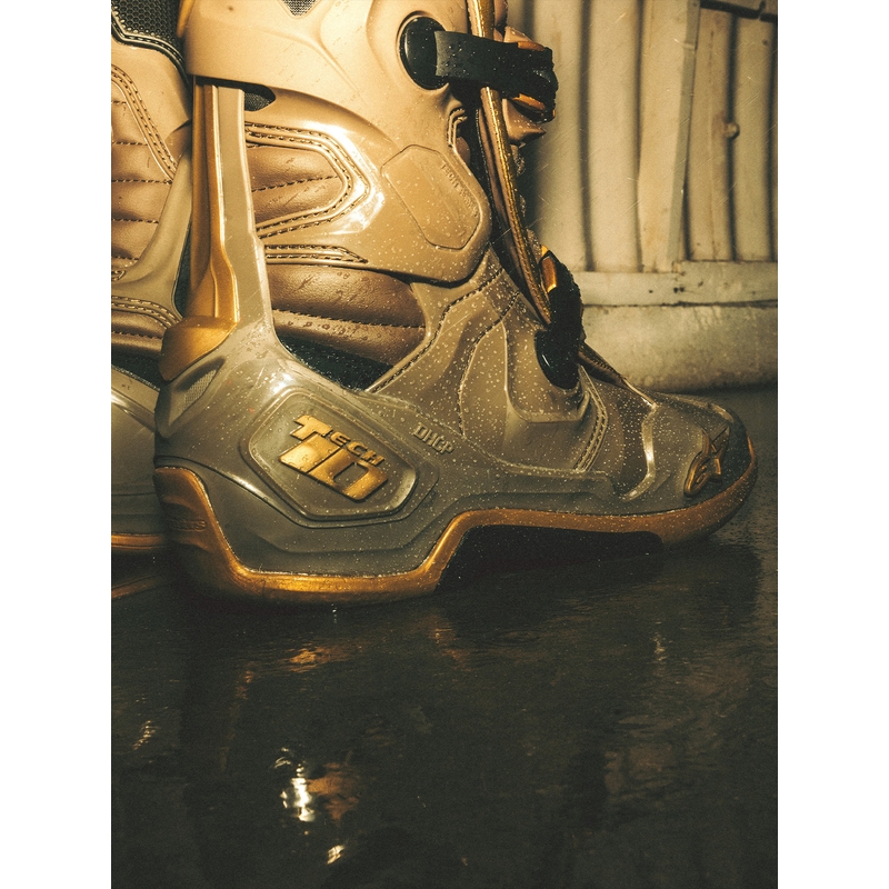 Alpinestars TECH 10 Limited Edition AIR GOLD Motorradstiefel Braun Gold
