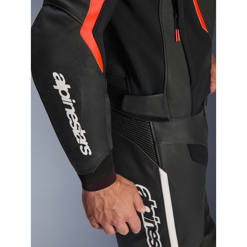 Alpinestars GP Force V2 Leder-Motorradjacke, schwarz-fluoreszierend rot-weiß